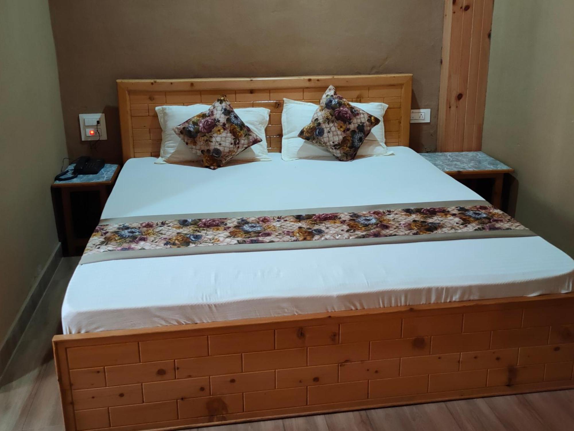 Hotel Cozy Haven Mandi Room photo