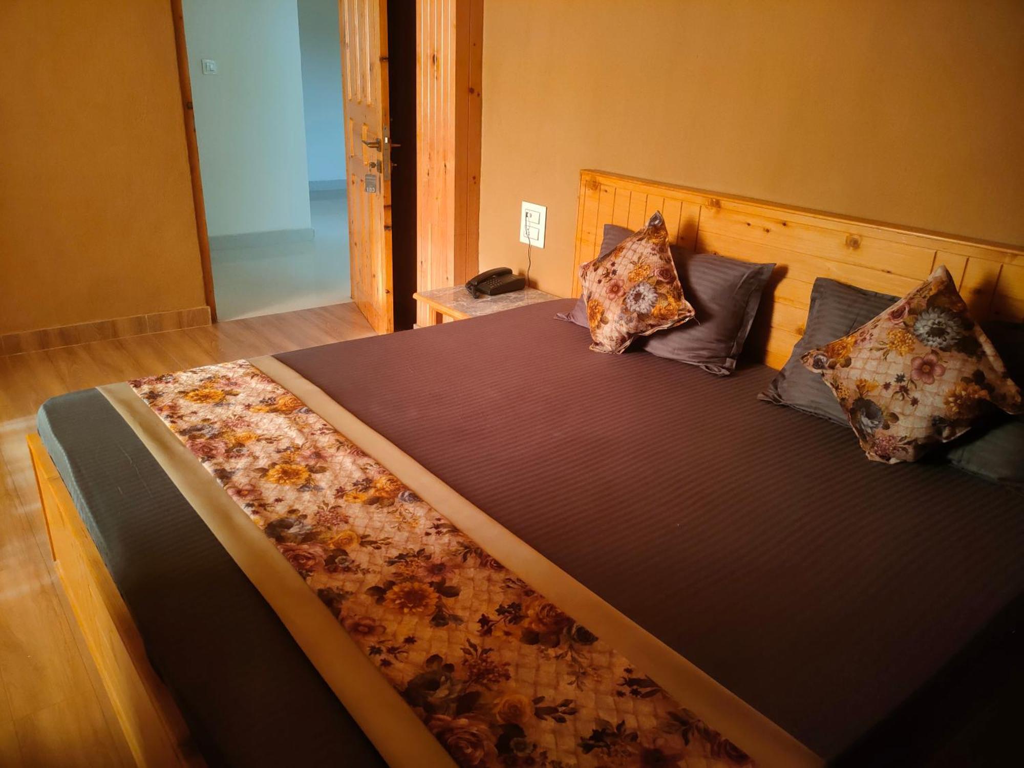 Hotel Cozy Haven Mandi Room photo